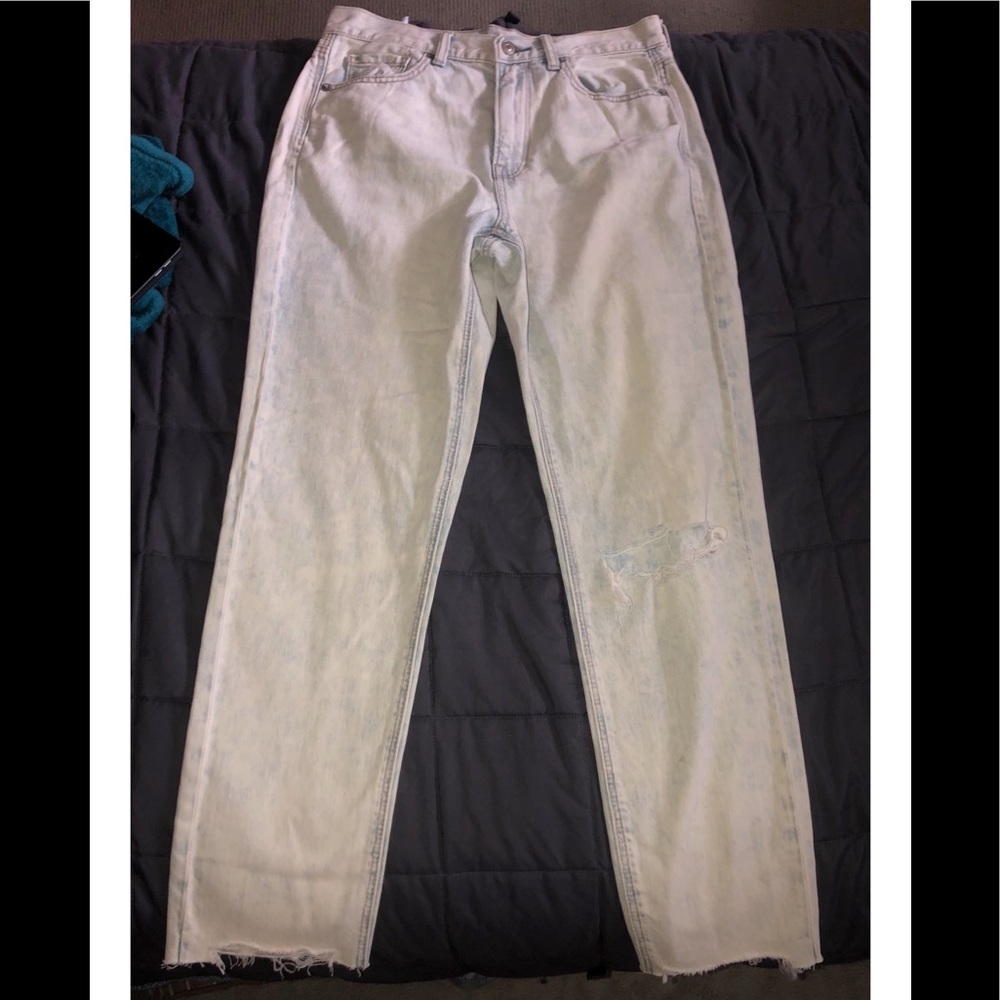 American Eagle Mom Jeans